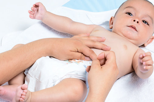 How to clean baby bottom with diaper rash?