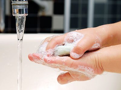 How to Keep Baby Hands Clean Outdoors? Read This First