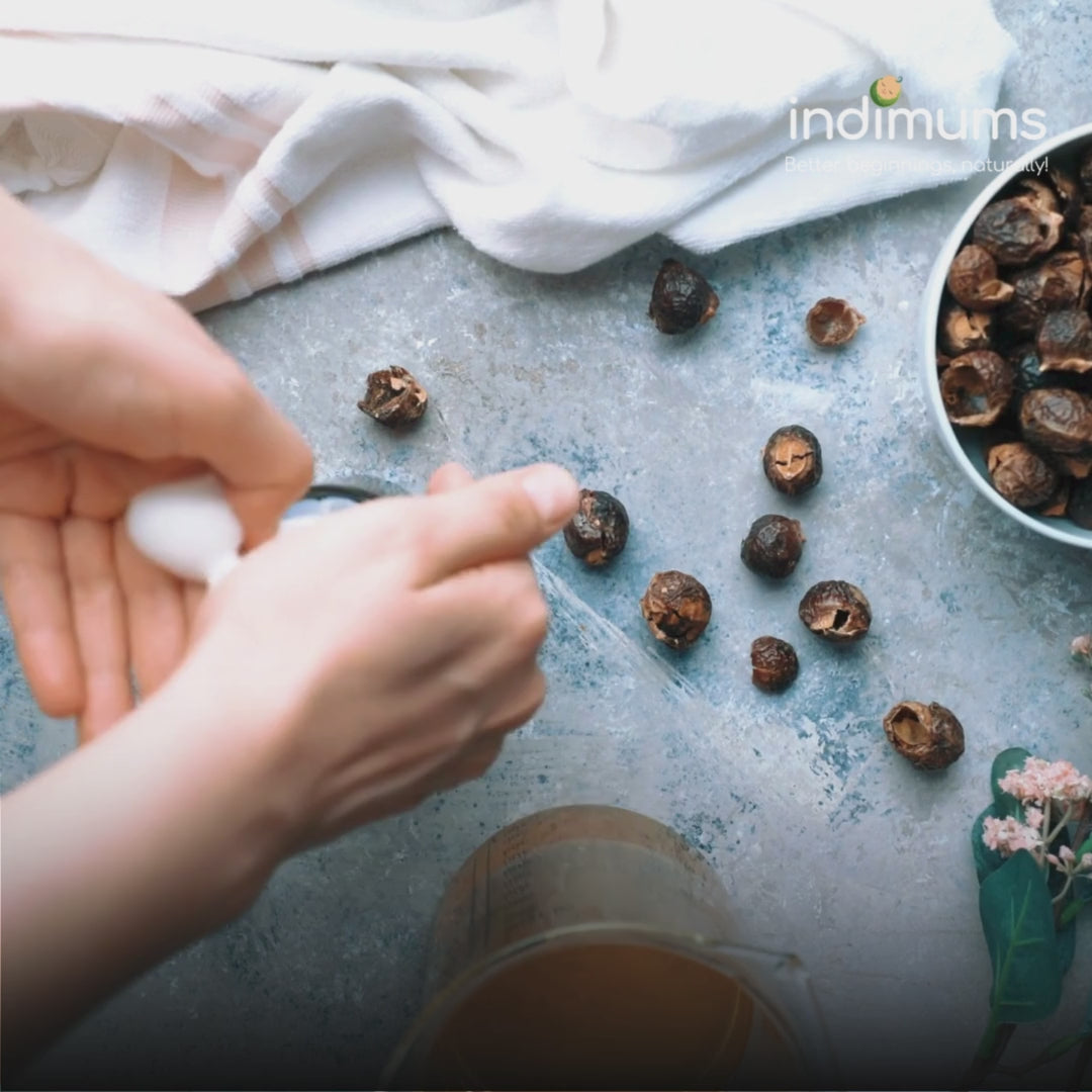 indimums baby body wash made with reetha based cleanser which has herbs like neem aloe vera and oils maintains skin pH while being natural and chemical free baby bosy wash